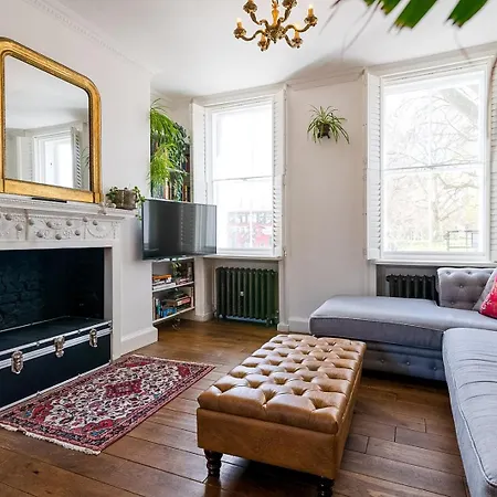 Historic 18Th Century Terrace House Apartment London Exterior photo