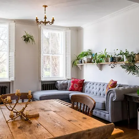 Historic 18Th Century Terrace House Apartment London Exterior photo